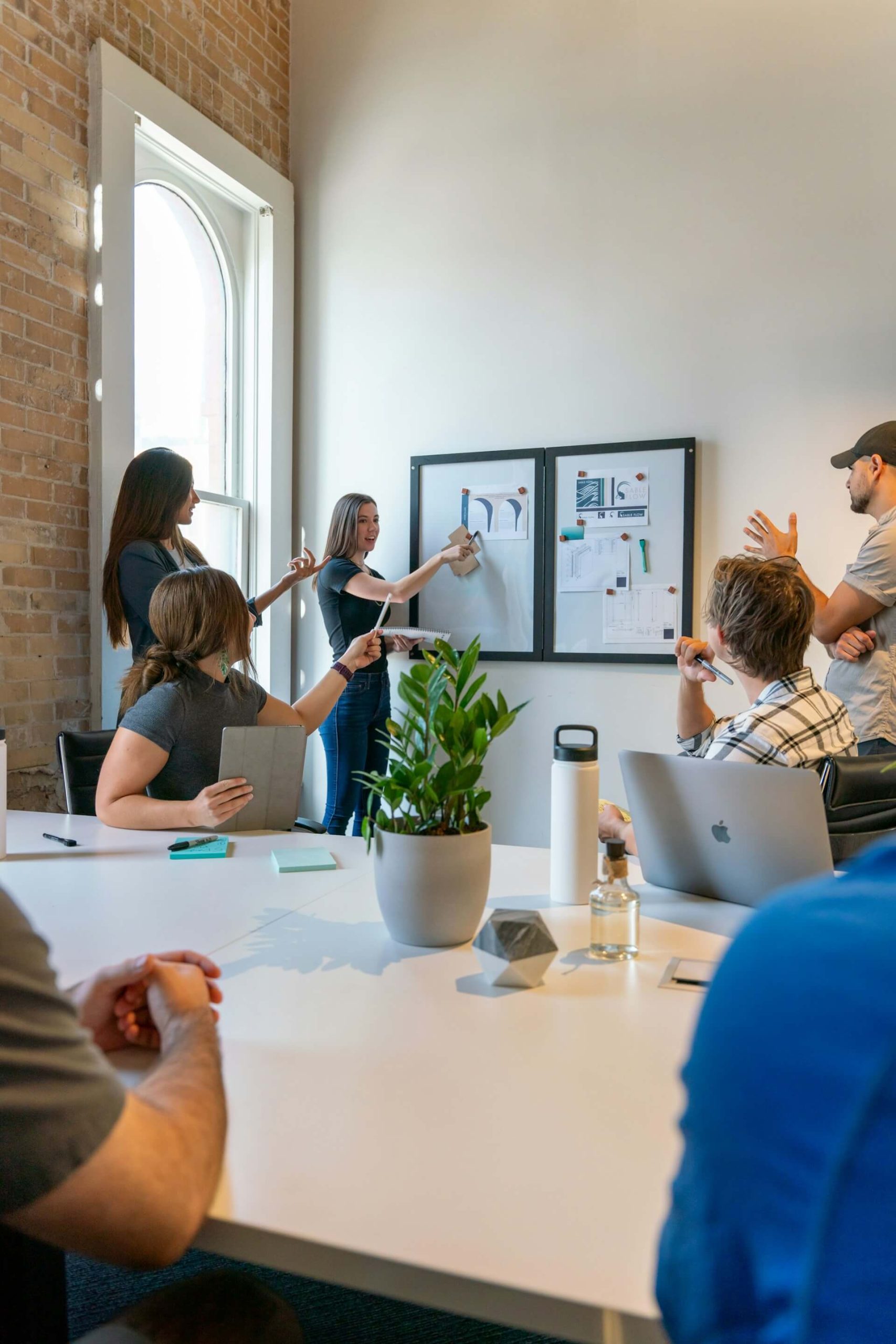Manual vs digital workflow during digital transformation for small businesses with fewer handoffs